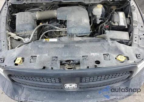 2021 Ram 1500 Classic Tradesman z USA, uszkodzony, nr VIN 3C6RR7KG5MG664013